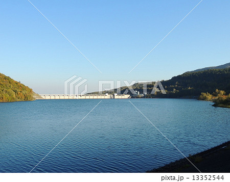 朝里ダムの紅葉 13352544