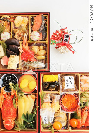 おせち料理 13352744