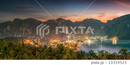 Travel vacation background 13354523