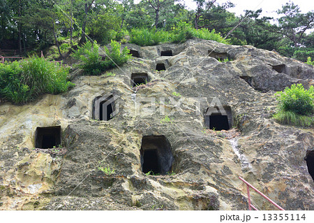 吉見百穴 13355114