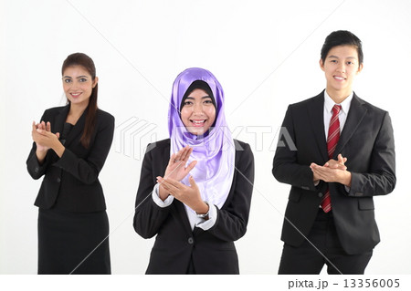 Malay Indian Chinese man woman clapping hand Malay Indian Chinese man woman clapping hand 13356005