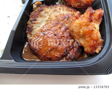 宅配のハンバーグ弁当 宅配のハンバーグ弁当 13358765