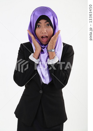 Business woman in hijab 13363450