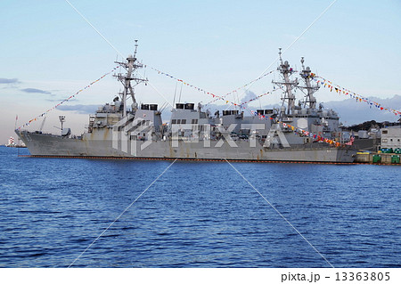 イージス艦　ステザム　アメリカ海軍 駆逐艦　（ 横須賀港 ）　2014年8月2日 13363805