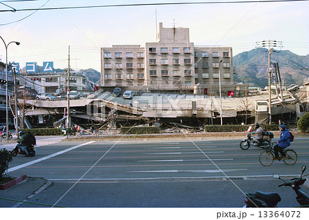 阪神淡路大震災 13364072