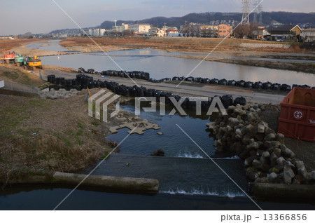 護岸工事　日野市浅川 13366856