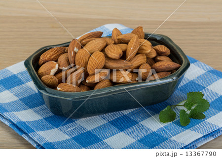 Almond in the bowl Almond in the bowl 13367790
