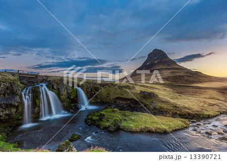 kirkjufellsfoss waterfall and kirkjufell mountain in the morning kirkjufellsfoss waterfall and kirkjufell mountain in the morning 13390721