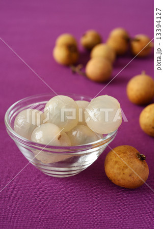 Longan fruits Longan fruits 13394127