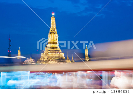 Wat arun in sunset 13394852