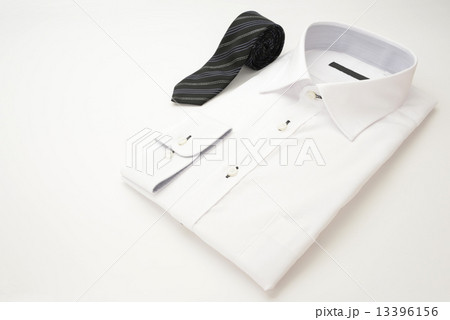 ネクタイとワイシャツ 13396156