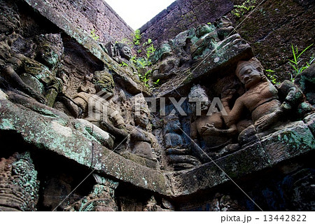 カンボジア　アンコールワット ライ王のテラス 13442822