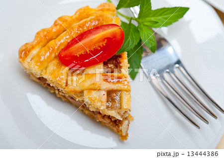 home made beef pie 13444386