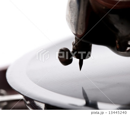 gramophone needle playing record 13445240