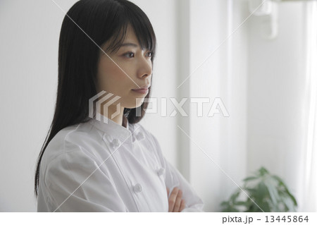 女性ライフスタイル 13445864