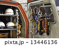 東京消防庁_山岳救助隊　山岳救助車_車内後部(右) 13446136