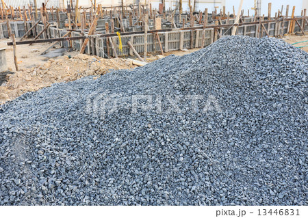 gravel for construction industry 13446831