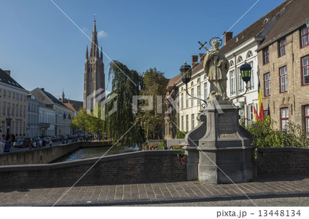 Onze-Lieve-Vrouw Brugge Onze-Lieve-Vrouw Brugge 13448134