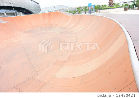 modern skatepark  13450421