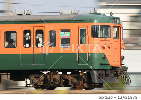 山陽本線113系（流し撮り） 13451878