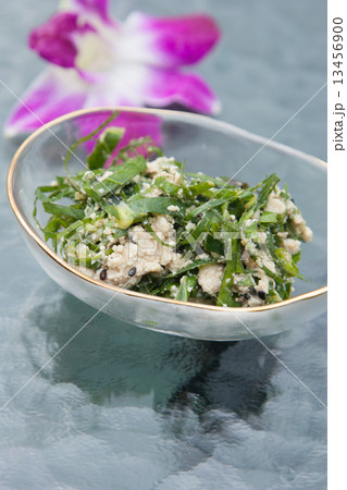 にがなの豆腐和え 13456900