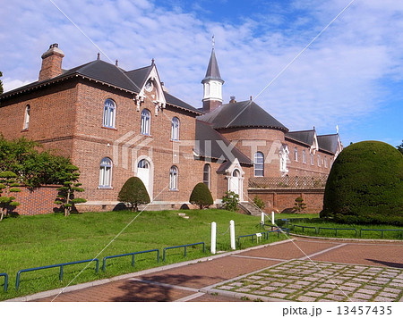 トラピスチヌ修道院 トラピスチヌ修道院 13457435