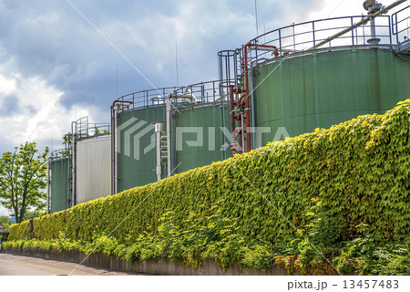refinery 13457483