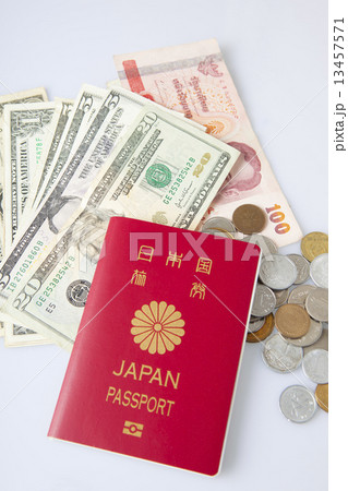 外貨とパスポート 13457571