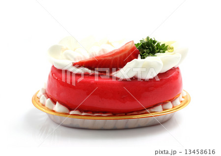 Strawberry Cake isolated in white background Strawberry Cake isolated in white background 13458616