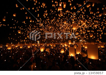 Thai traditional Newyear balloon lantern at night 13459057