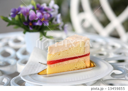 Orange cake 13459855