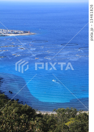 高知県　大月町からみた宿毛湾 13461826