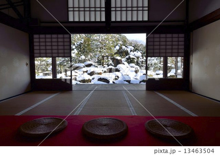 雪の庭＃１ 13463504
