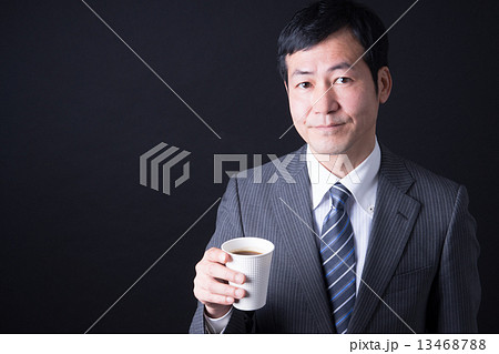 ミドルのビジネスマン ミドルのビジネスマン 13468788