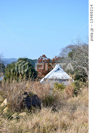 山村の民家 13469214