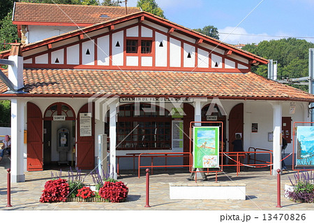 山岳電車駅　ラ・ルーヌ 13470826
