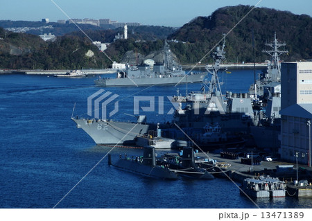 横須賀港　護衛艦　いかづち　Destroyer-IKAZUTI　出港　海上自衛隊 13471389