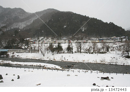 利根川と特急水上号 13472443