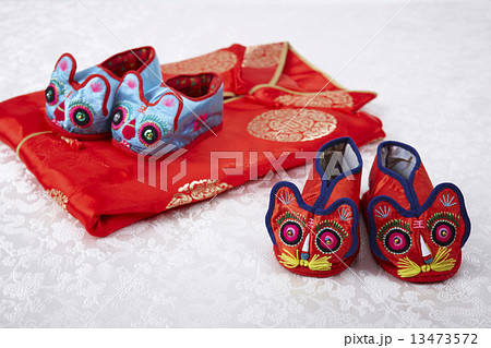 中国の伝統衣装 13473572