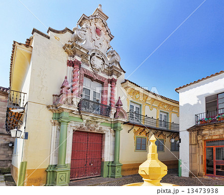 Typical landscapes and authentic Catalan cozy streets in cities 13473938