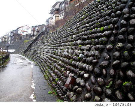 石垣の町並み　越中八尾　富山 13478233