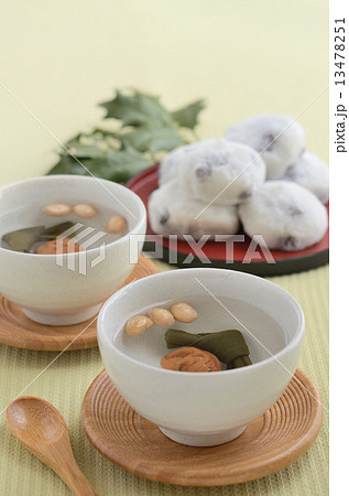 節分の福茶と豆大福 13478251