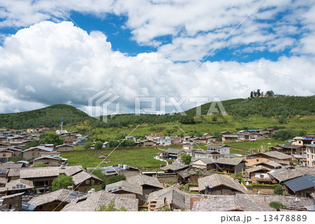 中国・雲南省シャングリラ　独克宗古城 13478889