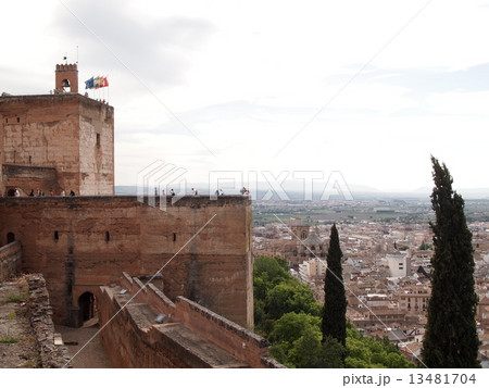 アルハンブラ 13481704