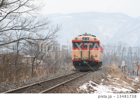 米坂線キハ58（国鉄急行色） 13481738