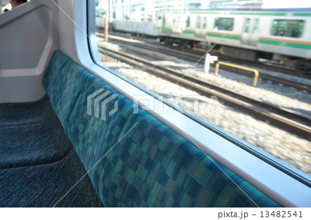 電車の座席 電車の座席 13482541