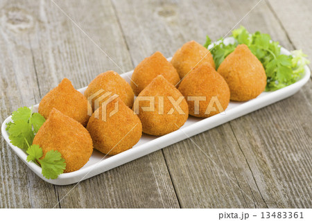 Coxinha de Galinha - Brazilian deep fried chicken snack  13483361