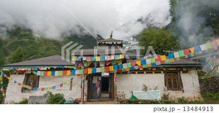 中国・雲南省徳欽　明永氷河・蓮花寺 13484913