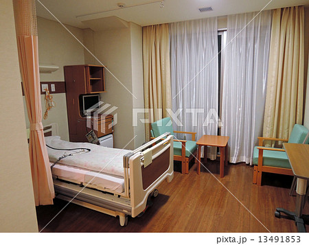 病院の快適な病室 個室 の写真素材