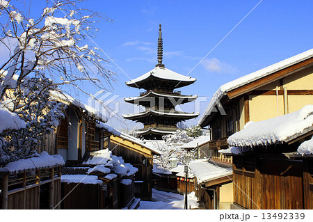 雪の法観寺 雪の法観寺 13492339